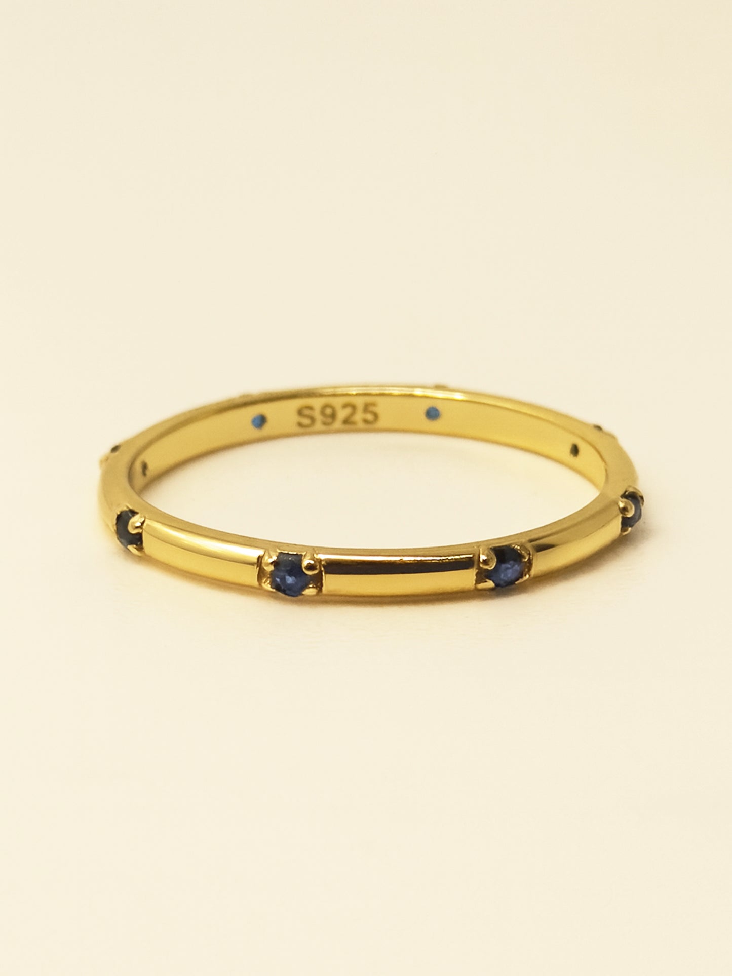ANILLO SILVIA