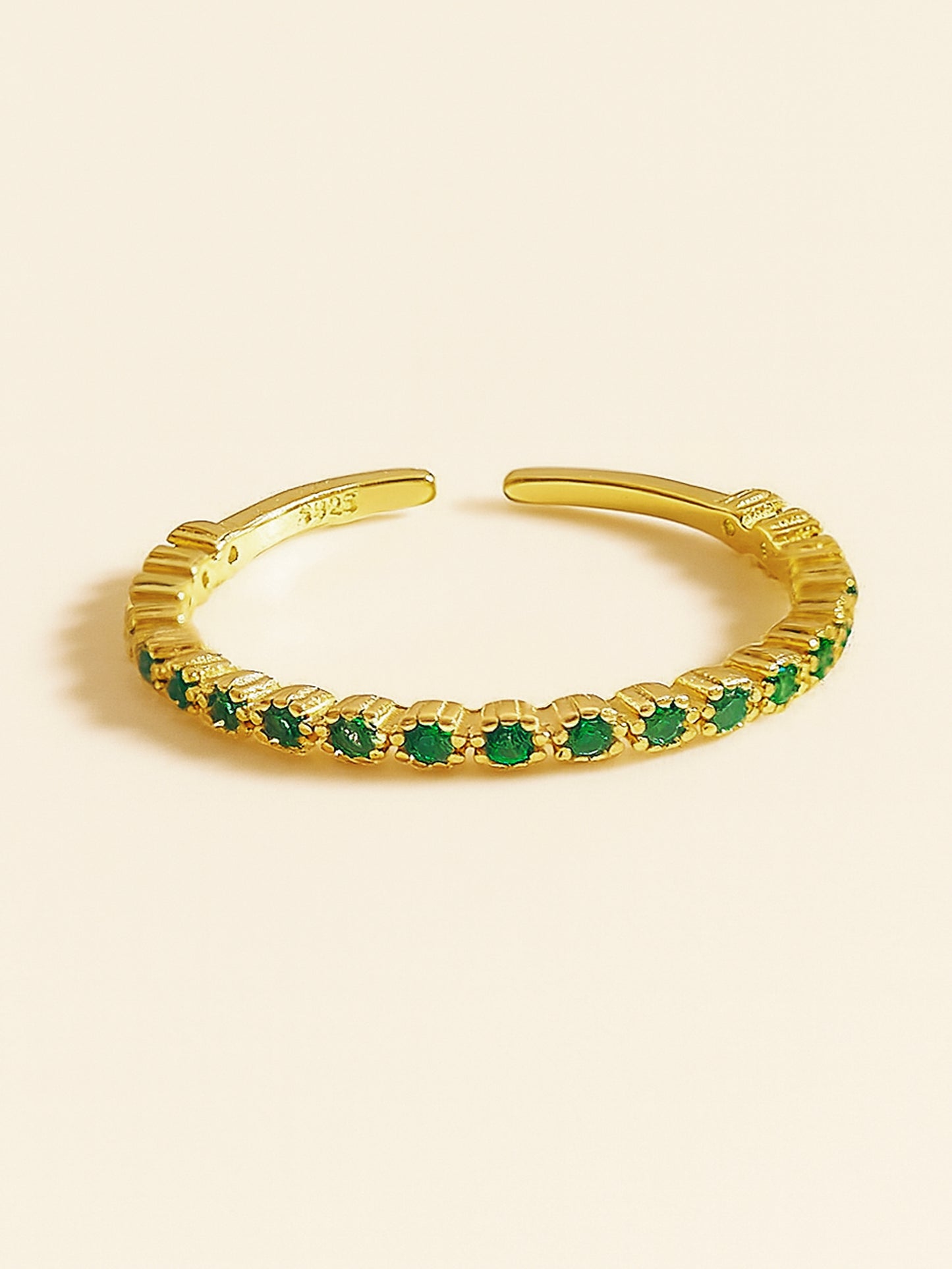 ANILLO INÉS